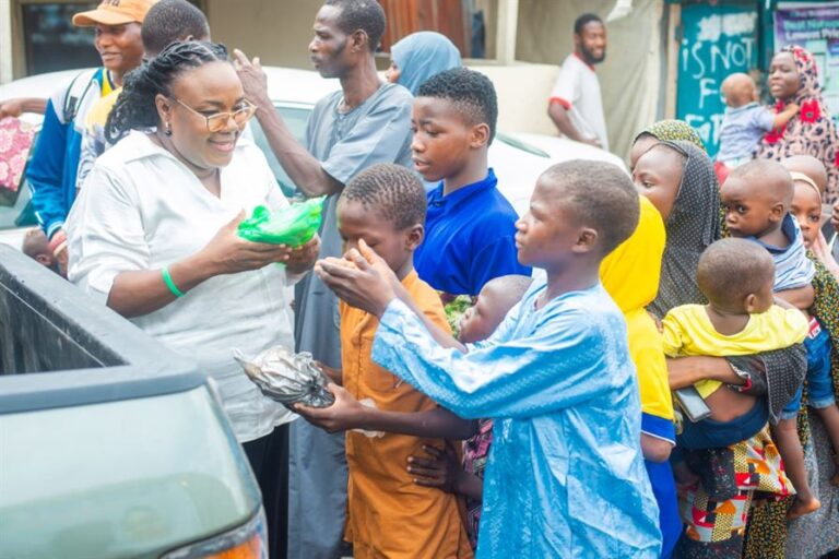 Dr Omobolaji Fati, Executive Secretary, Center for Transformative Action and Empowerment Forum, visited some communities in Lagos to commemorate this year's children's day. Food bags were distributed to children as part of the Centre's gesture for the Day